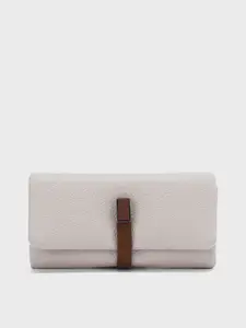 Lino Perros Women Solid Textured Envelope Wallets