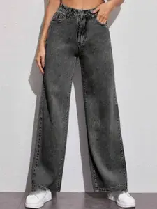 DressBerry Women Comfort Straight Fit Mid-Rise Stretchable Jeans