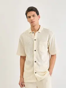 LINDBERGH Men Textured Spread Collar Cotton Casual Shirt