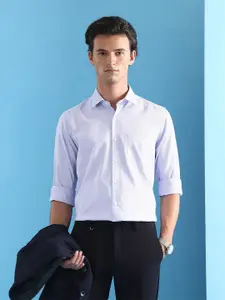 Arrow Men Slim Fit Textured Spread Collar Cotton Formal Shirt