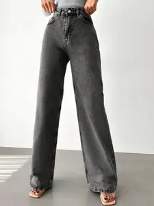 DressBerry Women Comfort Straight Fit Mid-Rise Stretchable Jeans