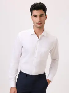 Raymond Men Solid Spread Collar Formal Shirt