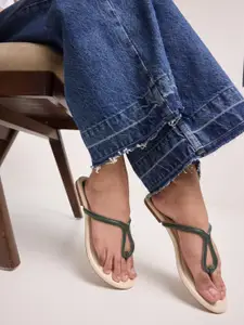 CAI Women Spiral Thong Green Flat