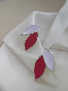 VAGHBHATT Silver-Plated Leaf Shaped Enamelled Studs
