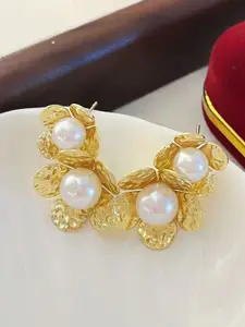 DIVASTRI Korean Gold-Plated Pearls Studs