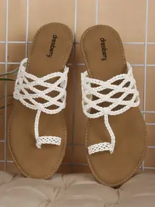 DressBerry Women Solid Regular One Toe Flats