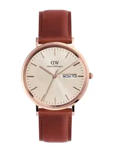 Daniel Wellington Men Dial & Leather Straps Analogue Watch DW00100829K