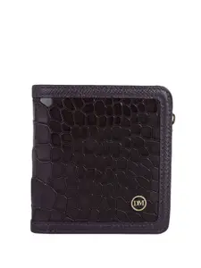 Da Milano Women Textured Leather Two Fold Wallet