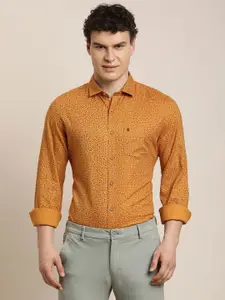 Turtle Relaxed Slim Fit Abstract Printed Pure Cotton Casual Shirt