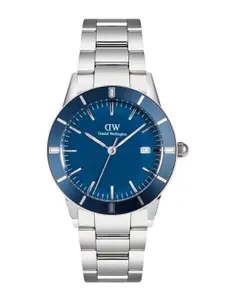 Daniel Wellington Men Dial & Stainless Steel Straps Analogue Watch DW00100820K
