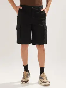 NOBERO Men Loose Fit Oversized Cargo Woven Cotton Shorts