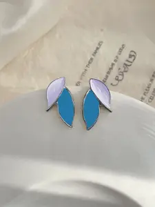 VAGHBHATT Silver-Plated Leaf Shaped Enamelled Studs