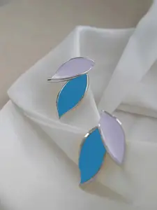 VAGHBHATT Silver-Plated Leaf Shaped Enamelled Studs