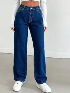 DressBerry Women Solid Comfort Straight Fit Mid-Rise Stretchable Jeans