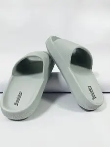 The Roadster Lifestyle Co. Men Textured Sliders