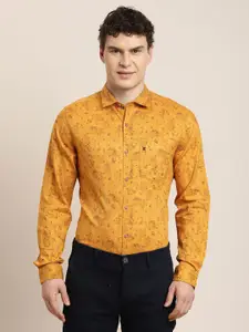 Turtle Relaxed Slim Fit Abstract Printed Pure Cotton Casual Shirt