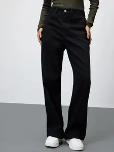 DressBerry Women Comfort Straight Fit Mid-Rise Jeans