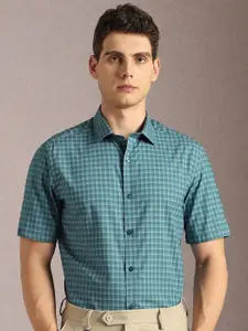 Louis Philippe Checked Spread Collar Half Sleeves Formal Shirt