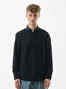 Snitch Slim Fit Spread Collar Casual Shirt