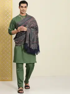 House of Pataudi Men Embroidered Pure Cotton Kurta with Trousers & Shawl