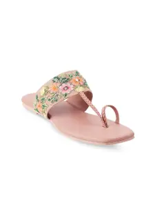 Mochi Women Pink Ethnic One Toe Flats