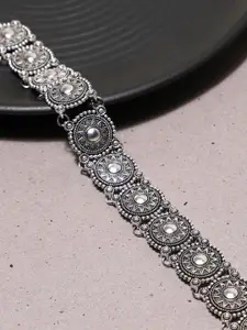 SOHI Silver-Plated Rhinestones Choker Necklace