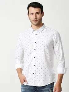 Pepe Jeans Men White Printed Cotton Casual Shirt