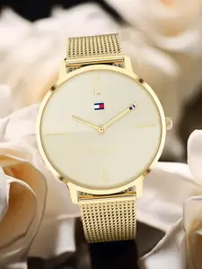 Tommy Hilfiger Women Silver-Toned Analogue Watch TH1782339W