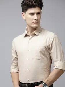 Arrow Men Beige & White Manhattan Slim Fit Checked Pure Cotton Formal Shirt