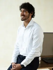 Andamen Men White Classic Slim Fit Casual Shirt