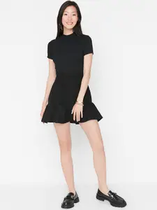 Trendyol Women Black Solid A-Line Mini Skirts