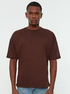 Trendyol Men Brown Solid T-shirt