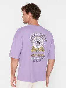 Trendyol Men Purple Typography Printed Drop-Shoulder Sleeves Cotton T-shirt