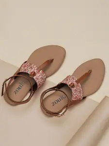ZOUK Women Pink Printed T-Strap Flats with Buckles