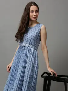SHOWOFF Women Blue Floral Chiffon Midi Dress
