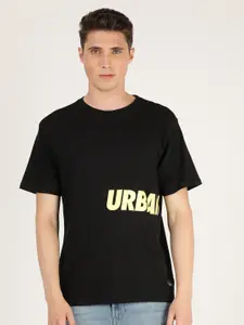 Lee Men Black Typography Printed Applique T-shirt