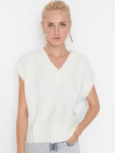 Trendyol Women Off White Ribbed Sweater Vest