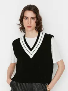 Trendyol Women Black & White Crop Sweater Vest
