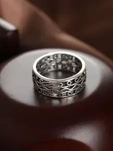 Priyaasi Men Silver-Plated Wave Band Finger Ring