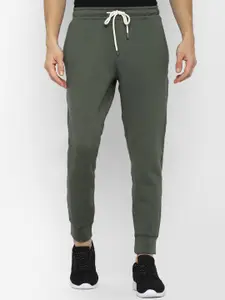 AMERICAN EAGLE OUTFITTERS Men Green Solid Joggers