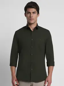 Louis Philippe Sport Men Olive Green Solid Cotton Casual Shirt