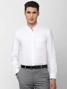 Peter England Elite Men White Pure Cotton Slim Fit Formal Shirt