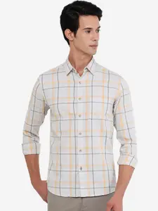 Greenfibre Men Off White Slim Fit Checked Casual Shirt