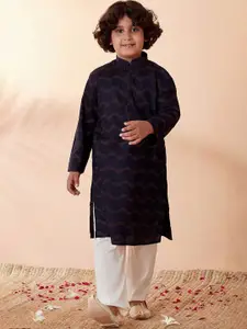 Manyavar Boys Printed Kurta With Pyjamas