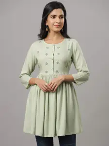 Indian Virasat Floral Embroidered Pleated Kurti