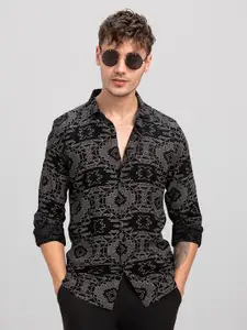 Snitch Men Slim Fit Abstract Printed Casual Shirt