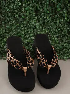 Walkfree Brown & Black Printed Platform Sandals