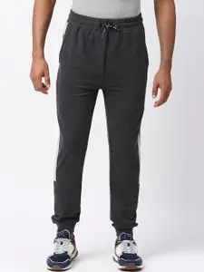Pepe Jeans Men Mid-Rise Slim-Fit Cotton Joggers