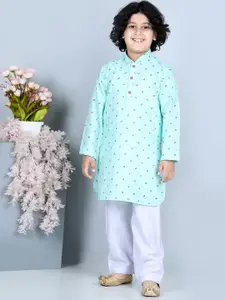 Aj DEZInES Boys Printed Pure Cotton Kurta with Pyjamas