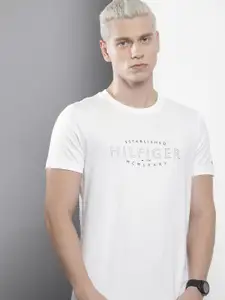 Tommy Hilfiger Men Brand Logo Print Organic Cotton Slim Fit T-shirt